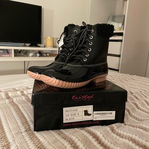 NWT duck boots / rain boots